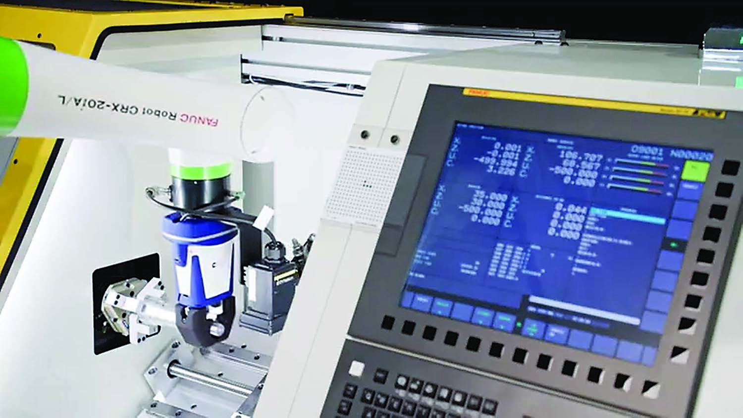 Fanuc America A CRX cobot is connected to a machine with Fanuc controls, and software simplifies robot integration and startup.