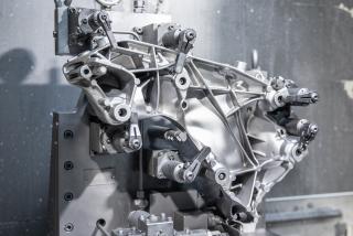 Flexible, fast and secure clamping of complex aluminium die-cast parts