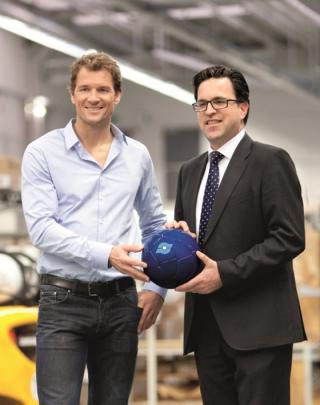 German clamping and gripping specialist SCHUNK has partnered with goalkeeper Jens Lehmann as the company's new brand ambassador.