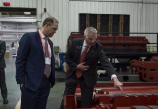 Congressman and NASA administrator visit Mazak manufacturing campus