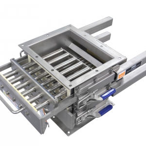DSC (Dust-tight, Sanitary, Convertible) Grate in Housing Magnet