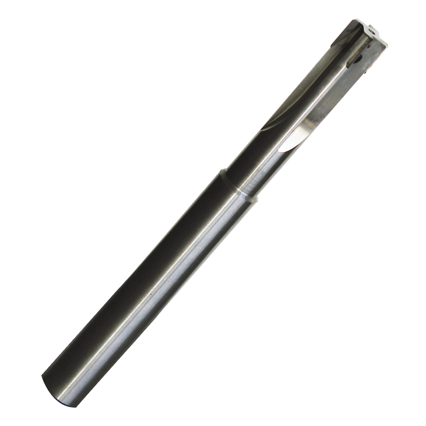 A 4-flute, through-coolant reamer is suitable for automotive applications.
