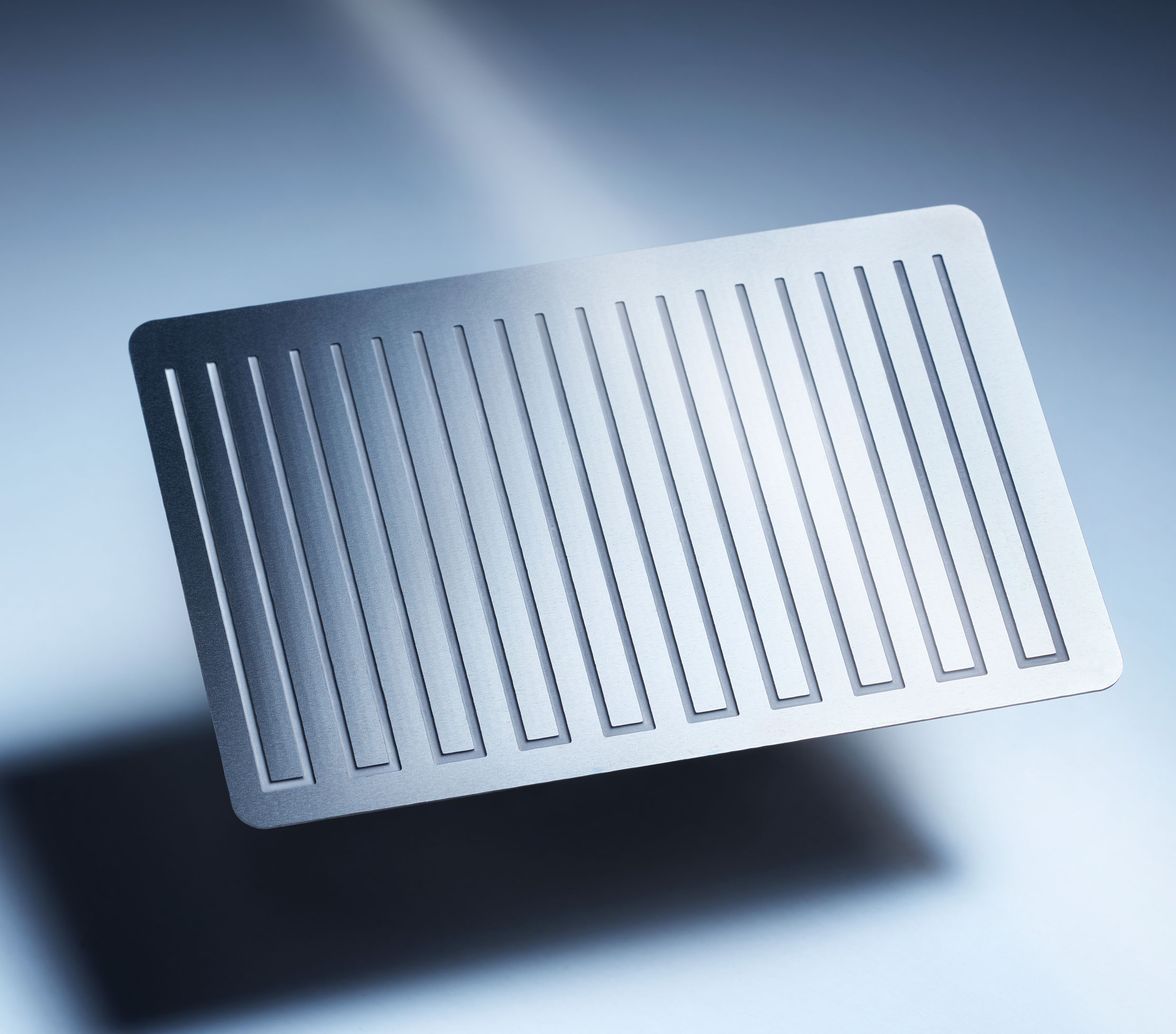 Photochemical etching of microfluidic plates