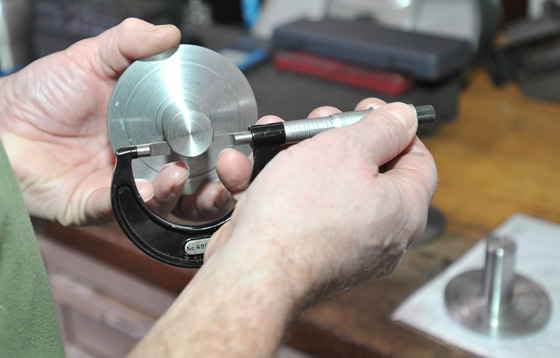 BUCHER Emhart Glass removes the bottleneck in parting off
