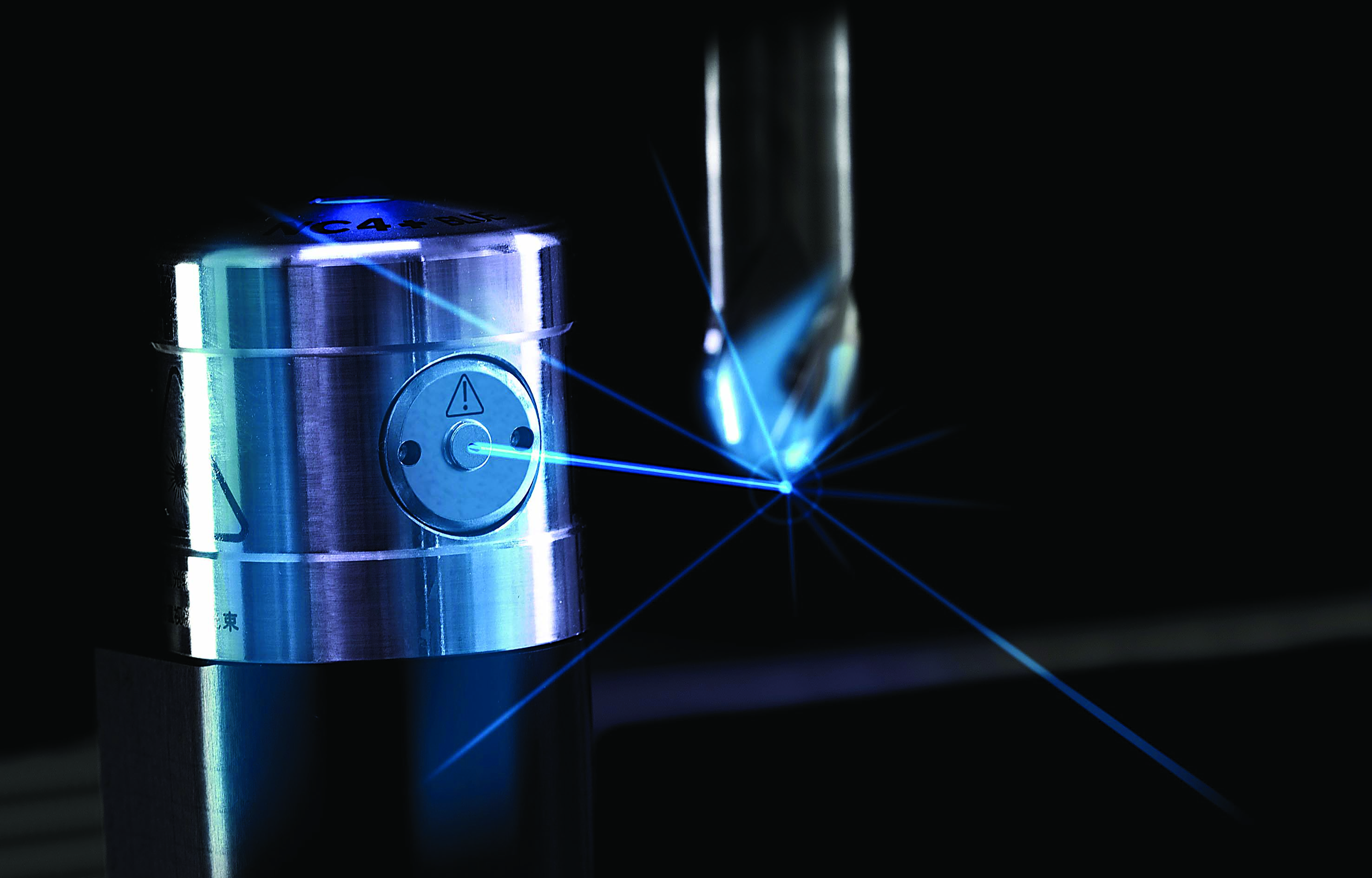 A tool-setting blue light special