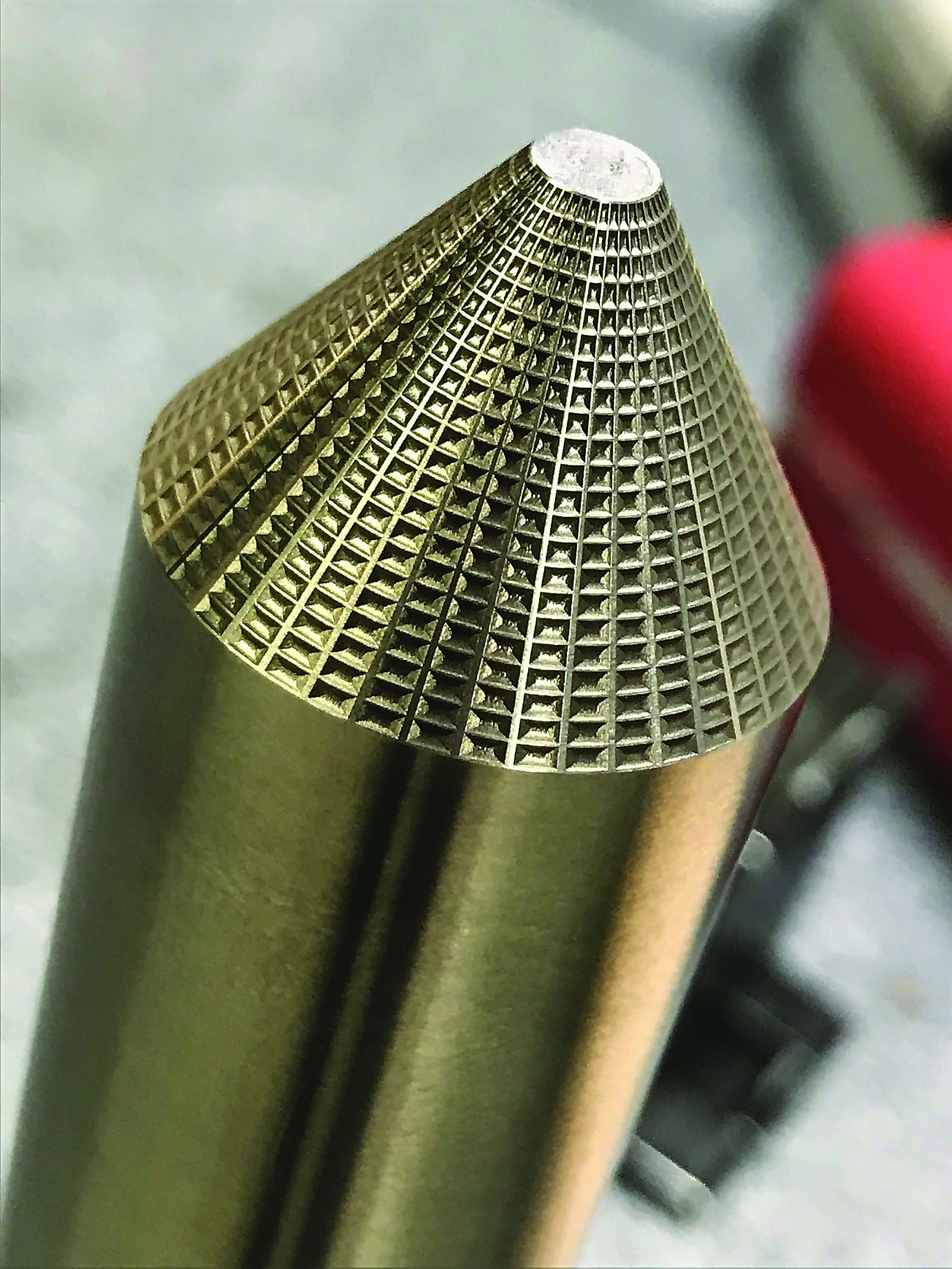 Moldmaker pioneers use of femtosecond laser technology