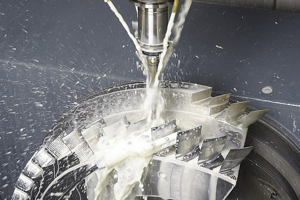 A clamping system to eliminate blade vibration on blisks