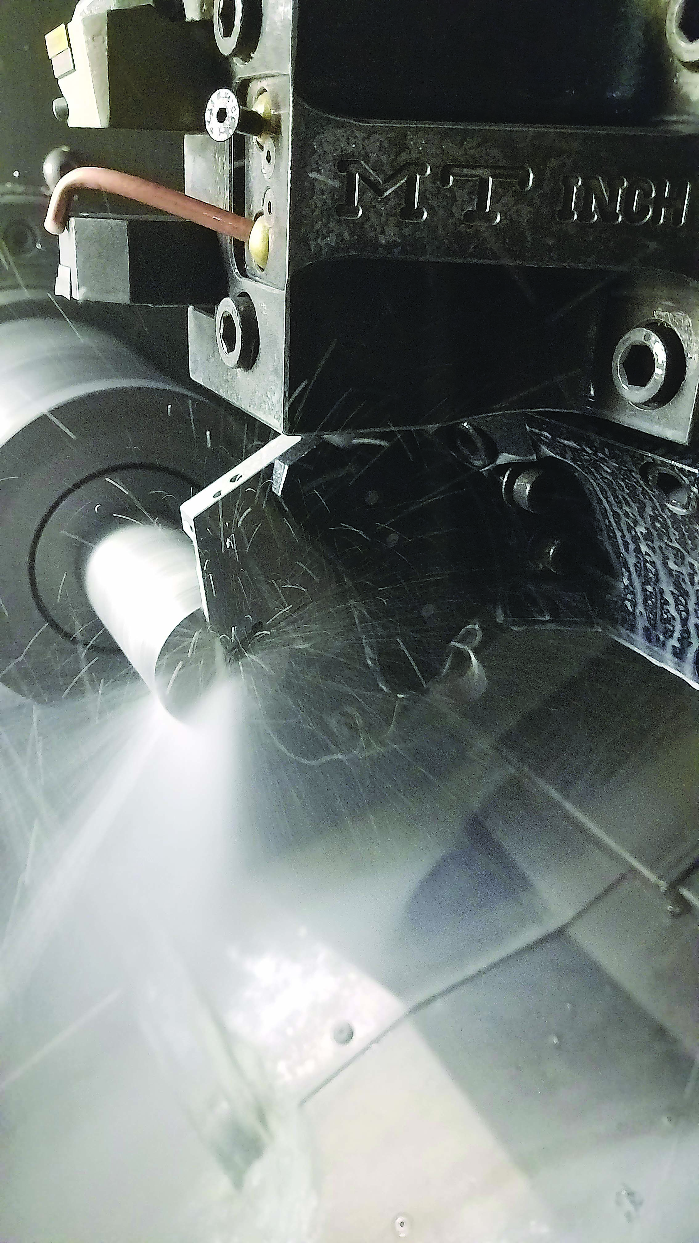 Modular toolholder finds its groove