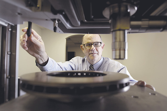 Michigan Metrology's Donald Cohen operates the NPFlex 3D optical profiler from Bruker. Image courtesy Michigan Metrology. Michigan Metrology's Donald Cohen operates the NPFlex 3D optical profiler from Bruker. Image courtesy Michigan Metrology.
