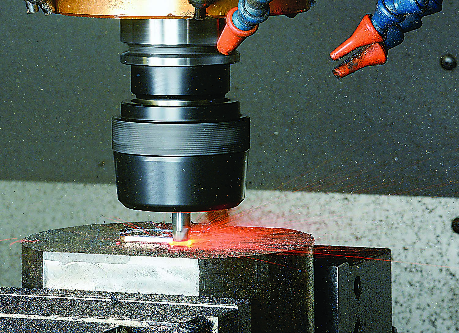 Cutting benefits of ceramic and cermet tools