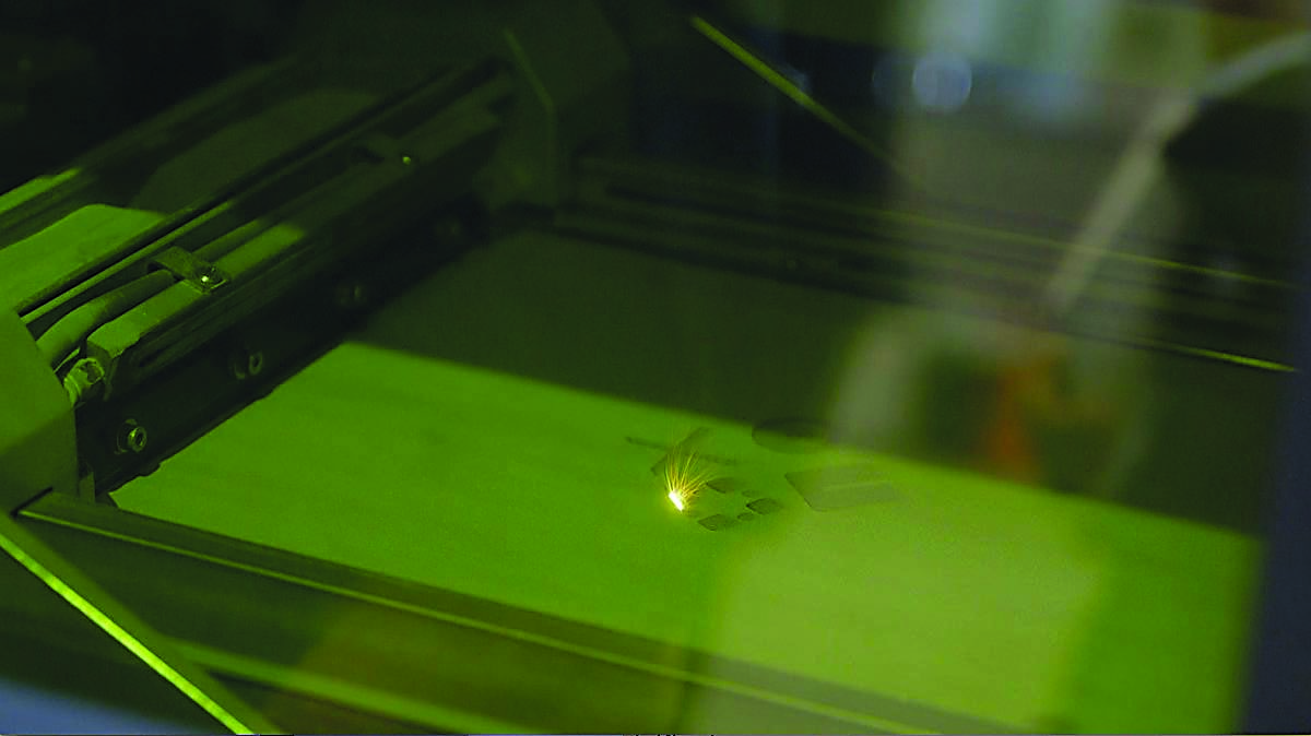 Hybrid machine tools for moldmakers