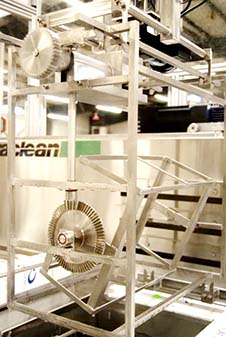The age of aqueous cleaning