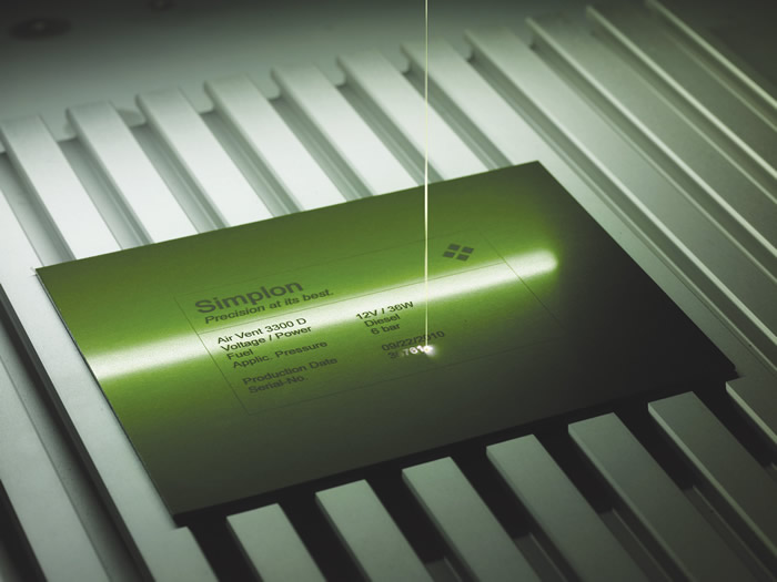 This compact Gravotech CO2 laser marks almost any material at speeds up to 2.54 m/sec. (8.33 sfm). This compact Gravotech CO2 laser marks almost any material at speeds up to 2.54 m/sec. (8.33 sfm).