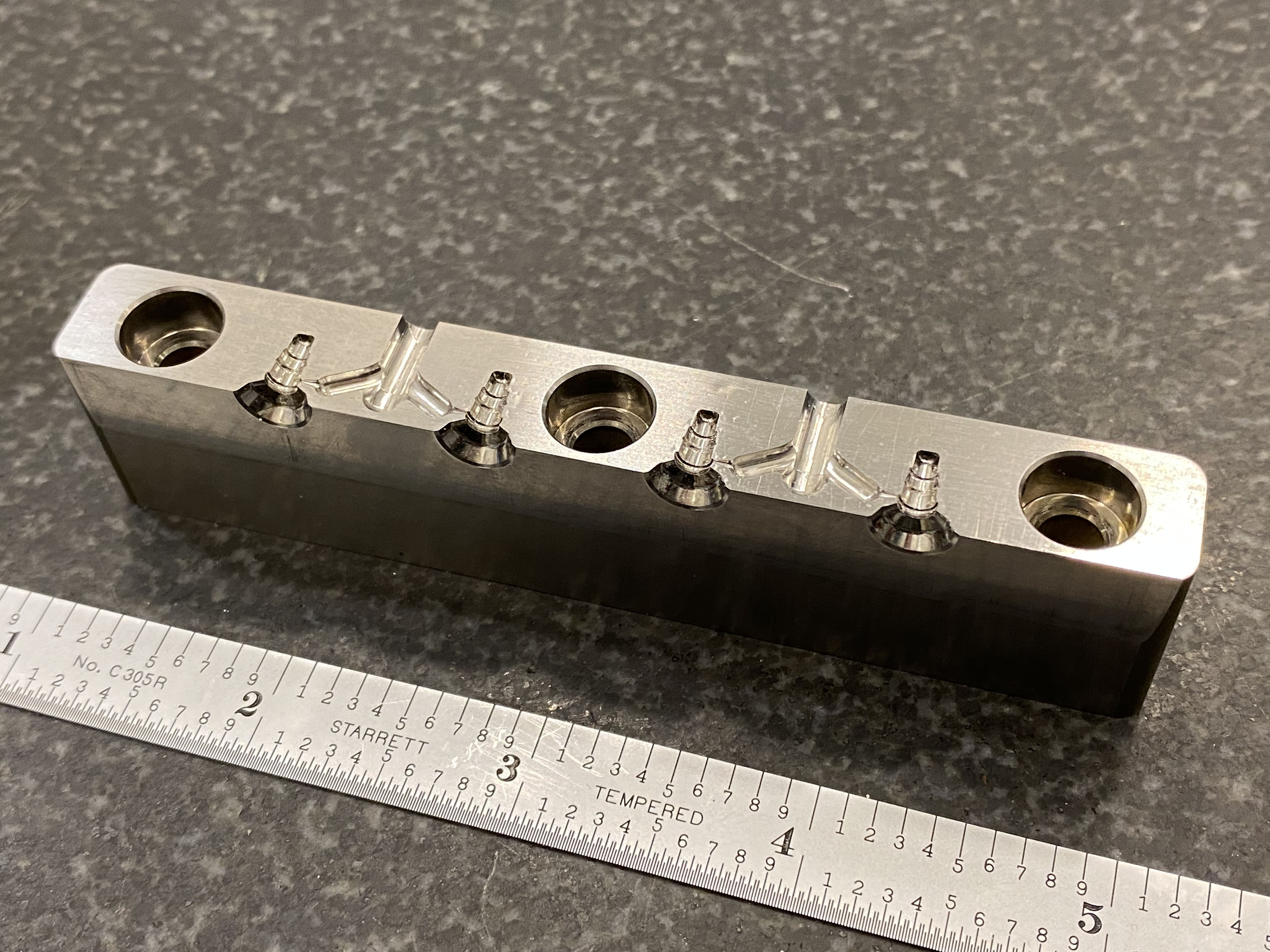 Medical moldmaker realizes surgical precision with machine tool image