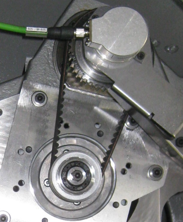 Second rotary encoder for error-free workpiece transfer image
