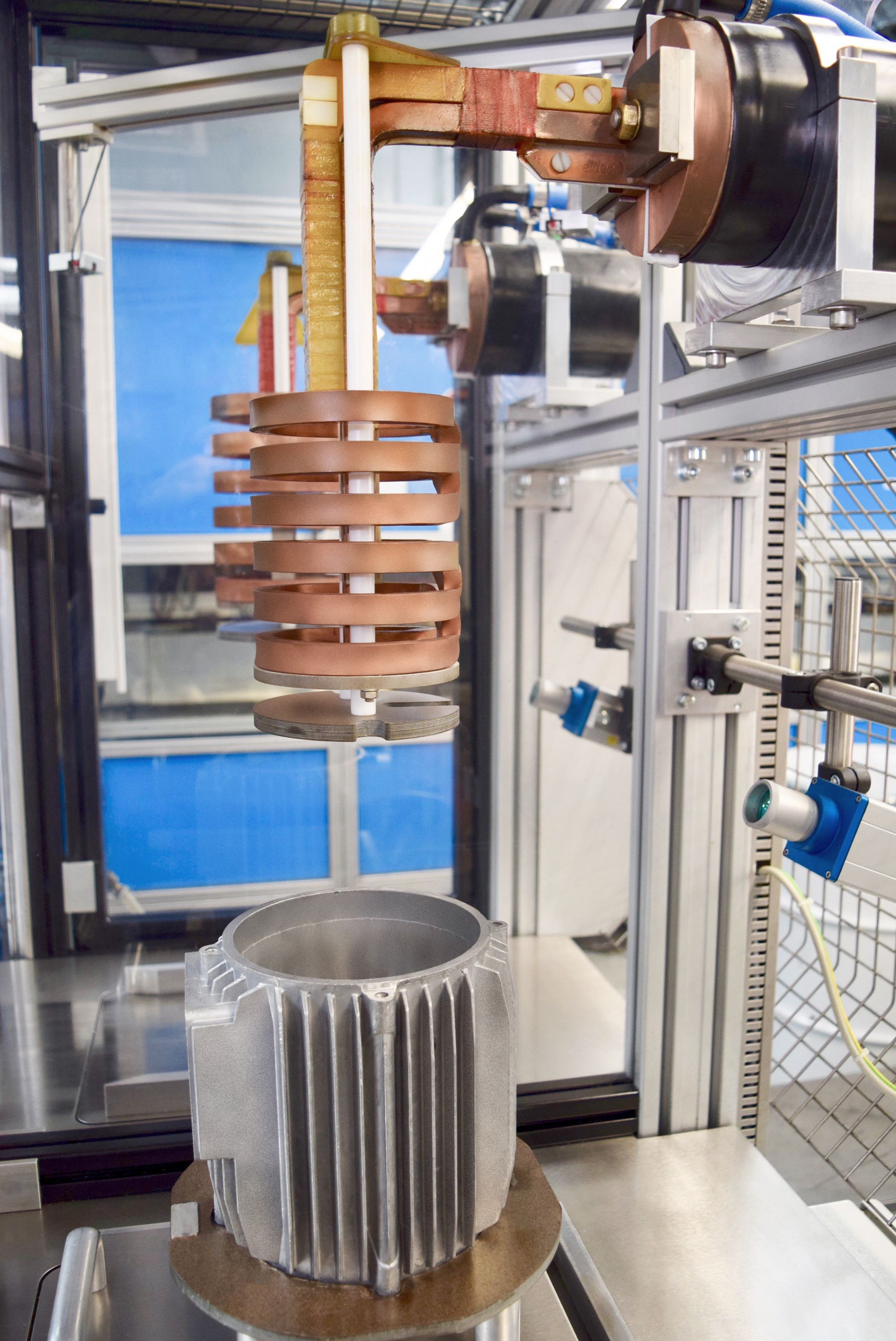 Induction heating system scores points in motor production image