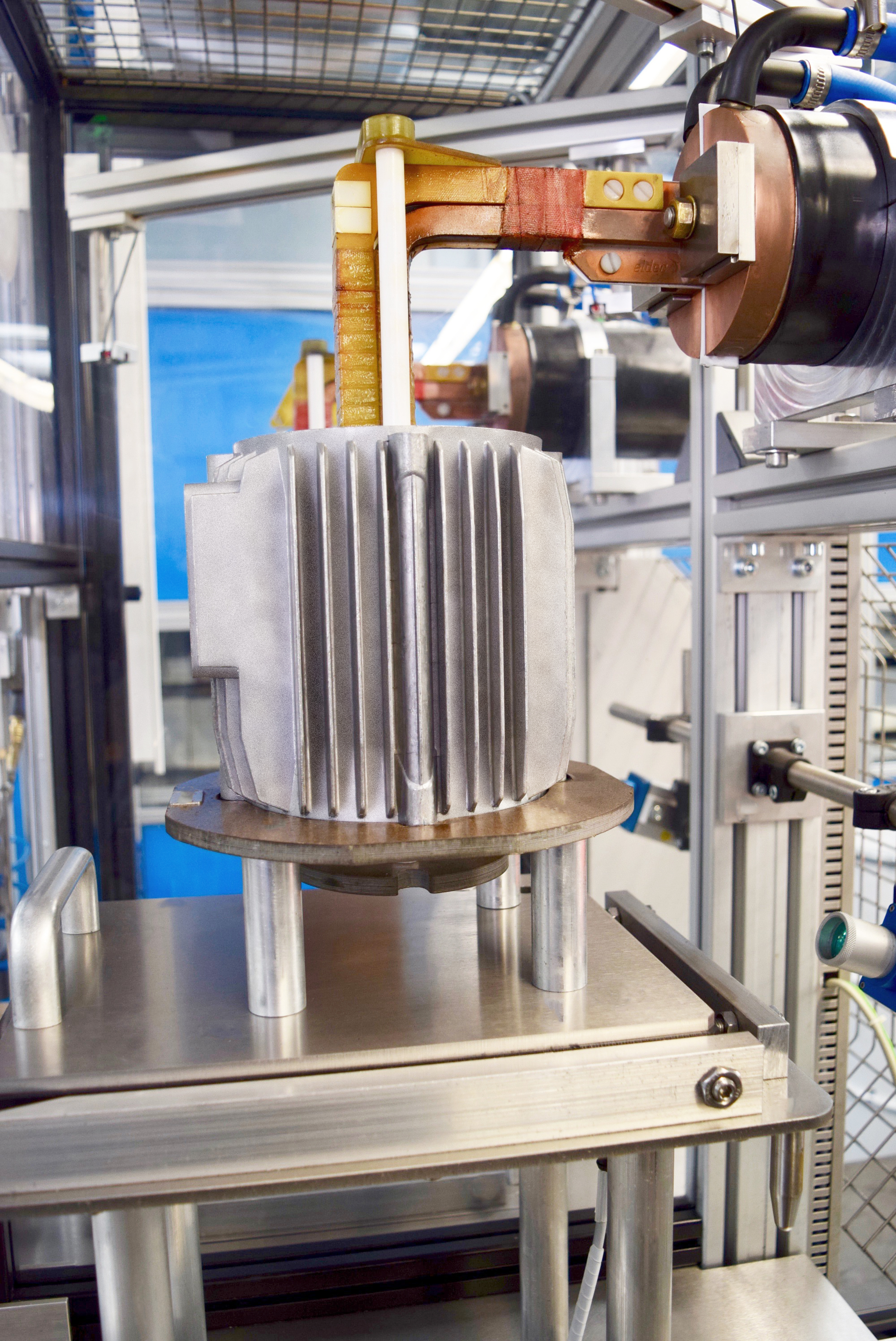 Induction heating system scores points in motor production image
