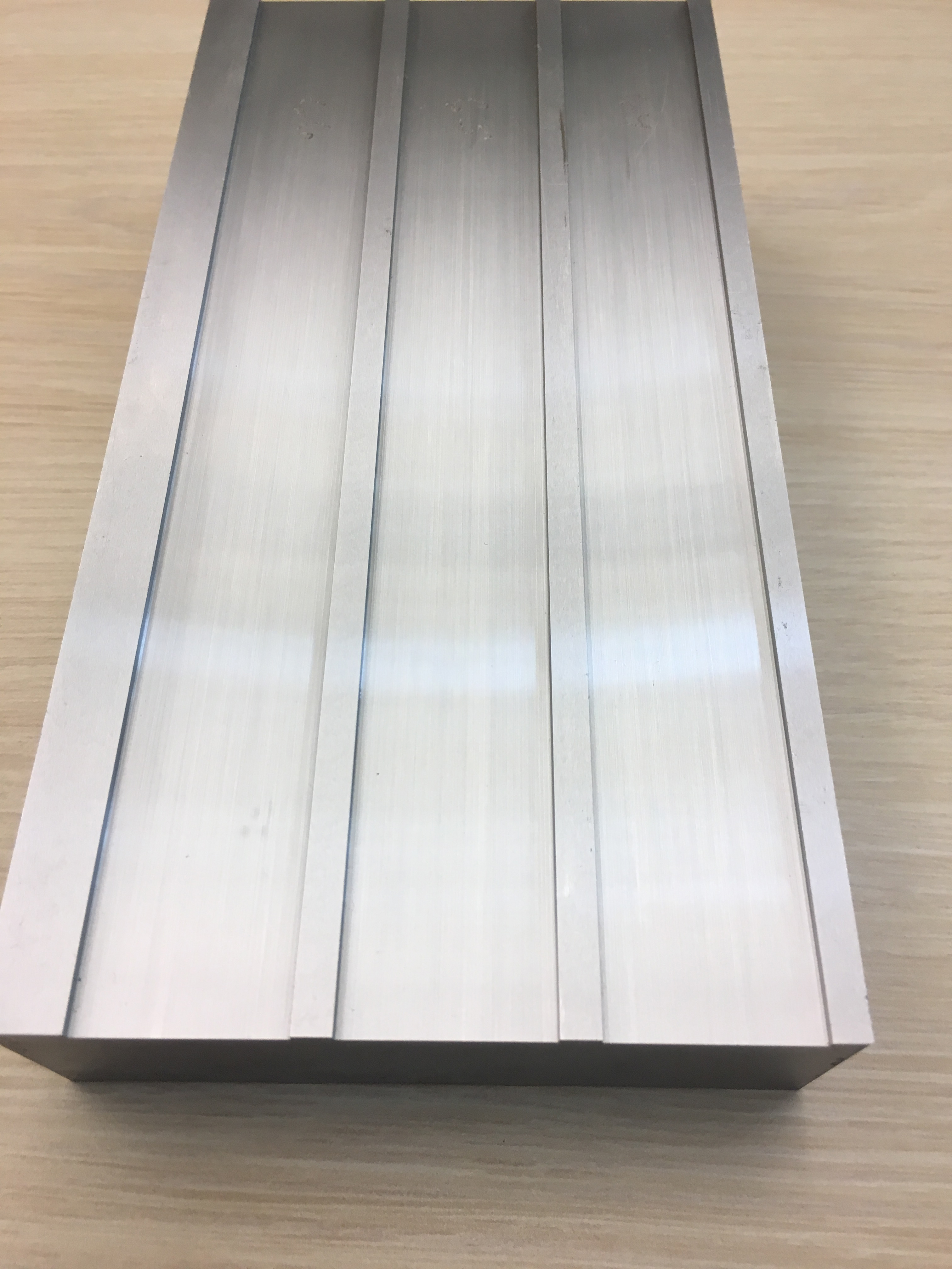 Figure 10: Test workpiece sample. Courtesy of Norton | Saint-Gobain.