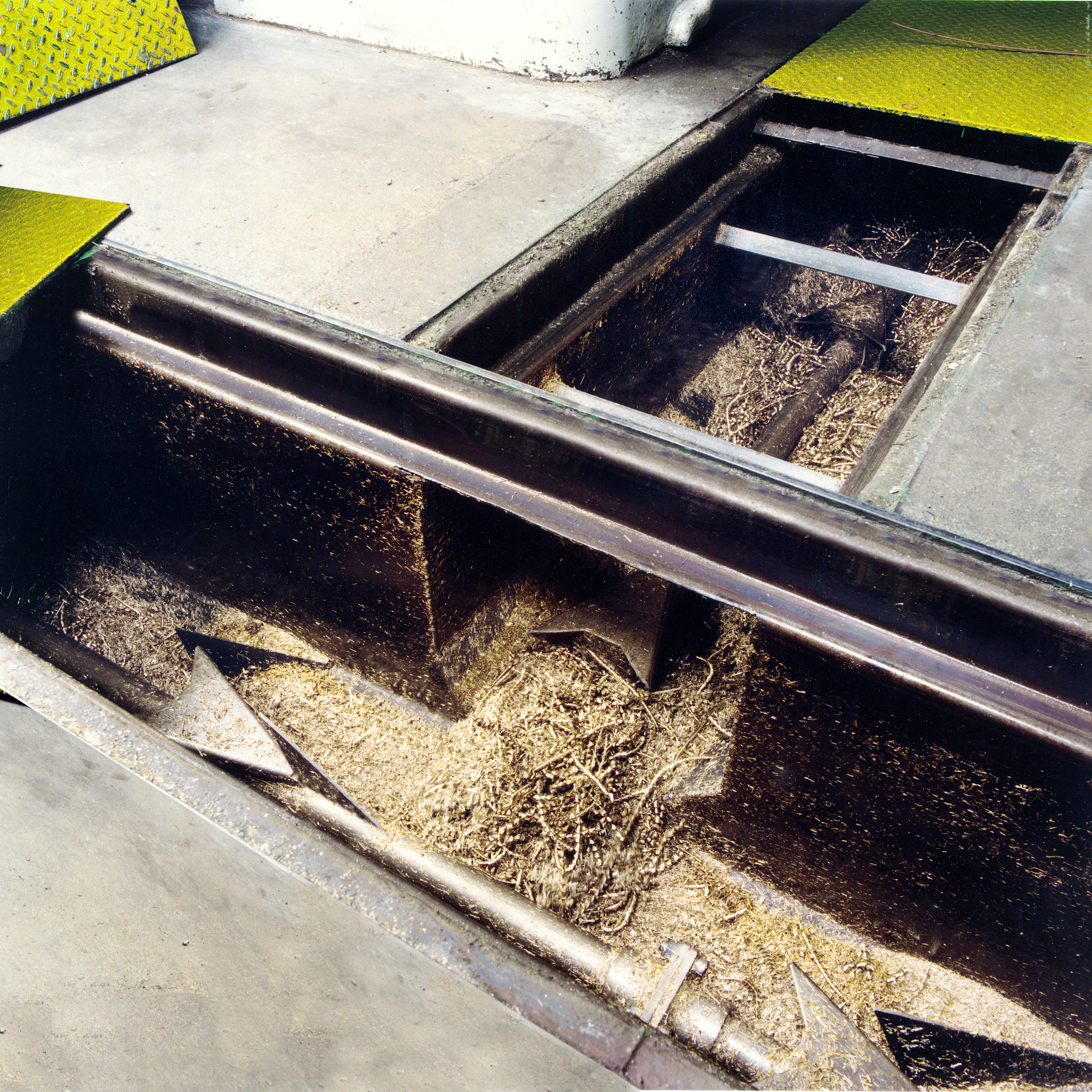 Whitepaper: How to automate chip removal with the right conveyor image