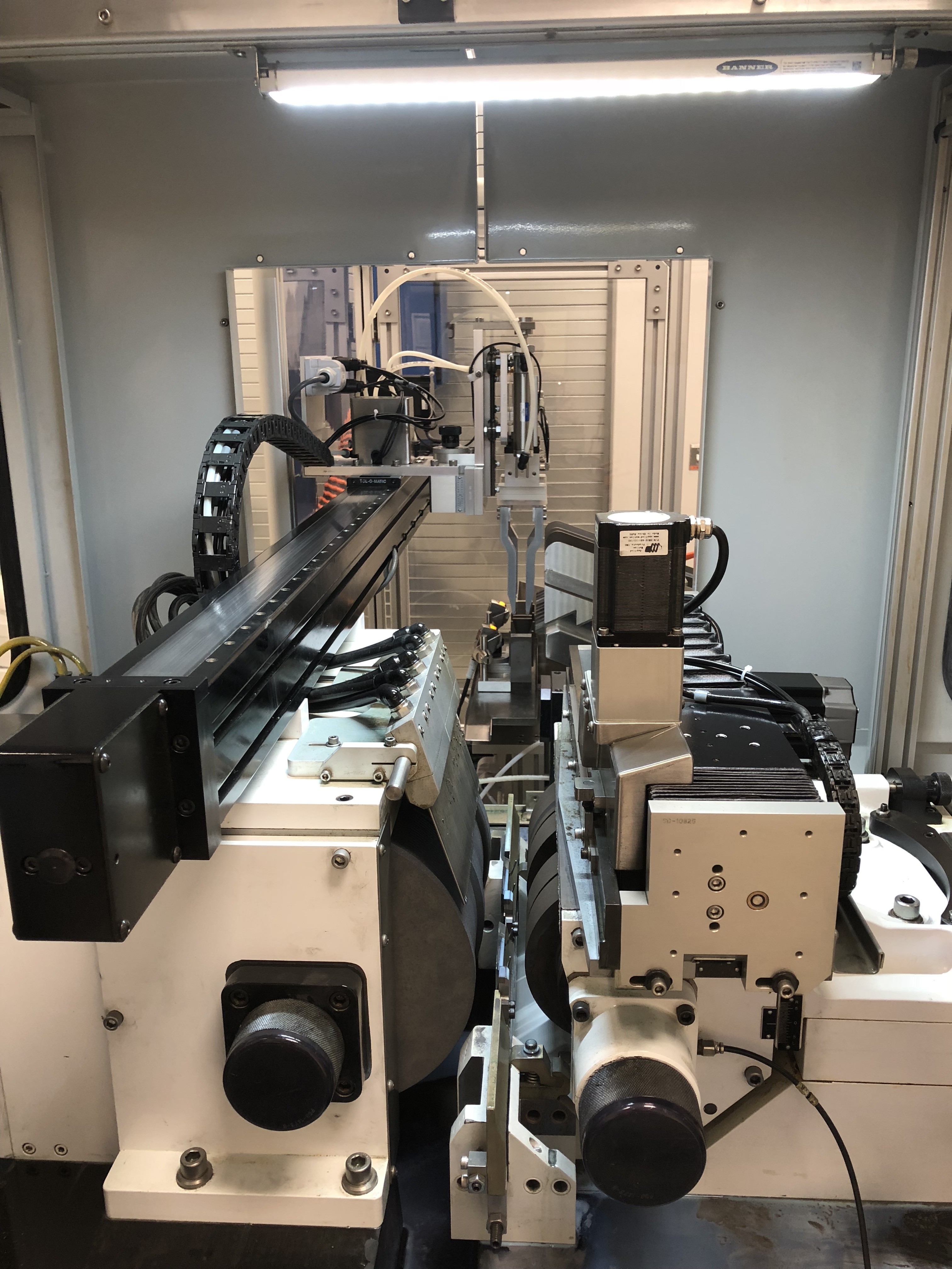 Automated centerless grinding doubles production output for steel tap blanks image