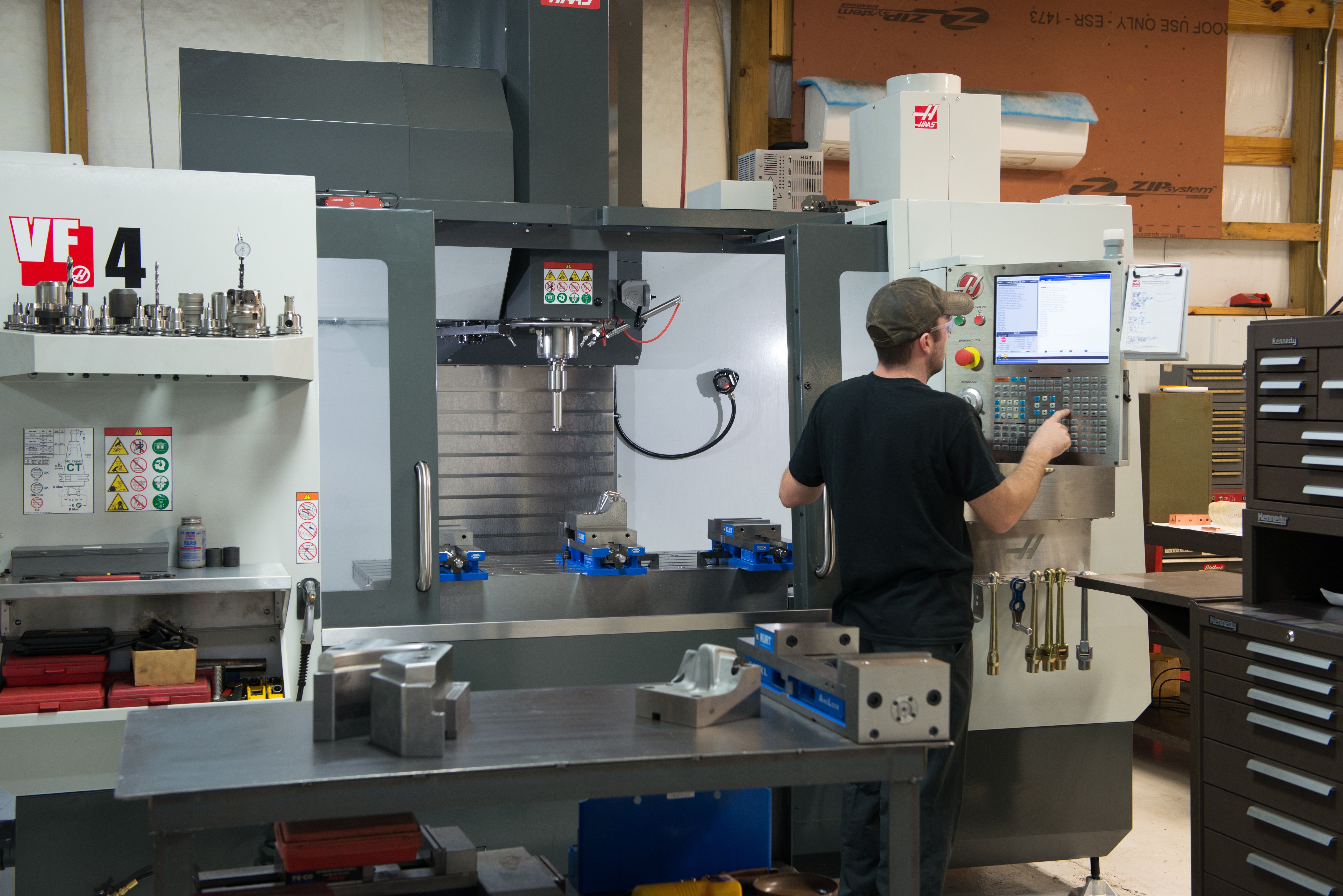 CAD/CAM software helps tool and die maker expand into 3D machining image