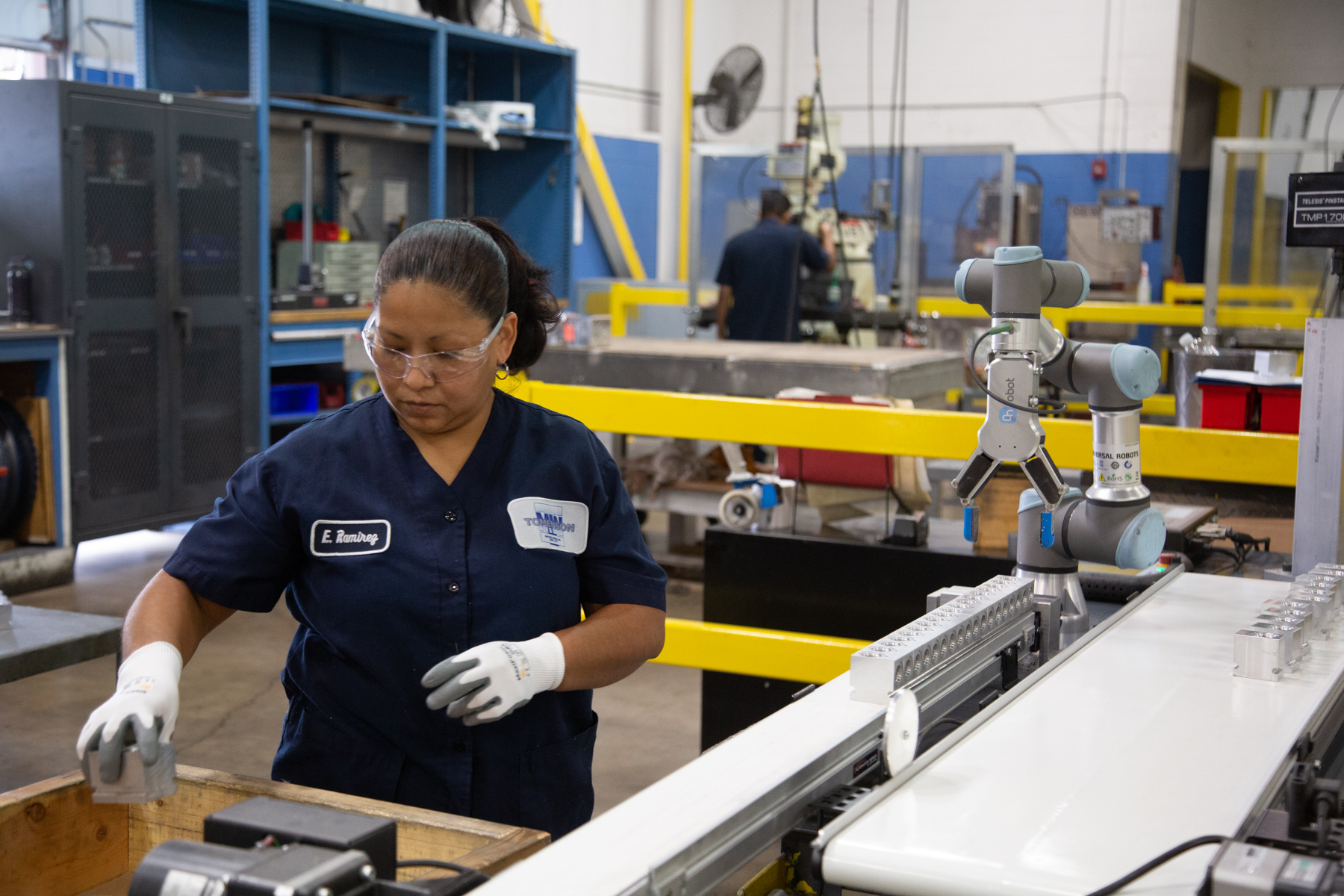 Gripper helps Tomenson Machine Works boost quality and profitability image