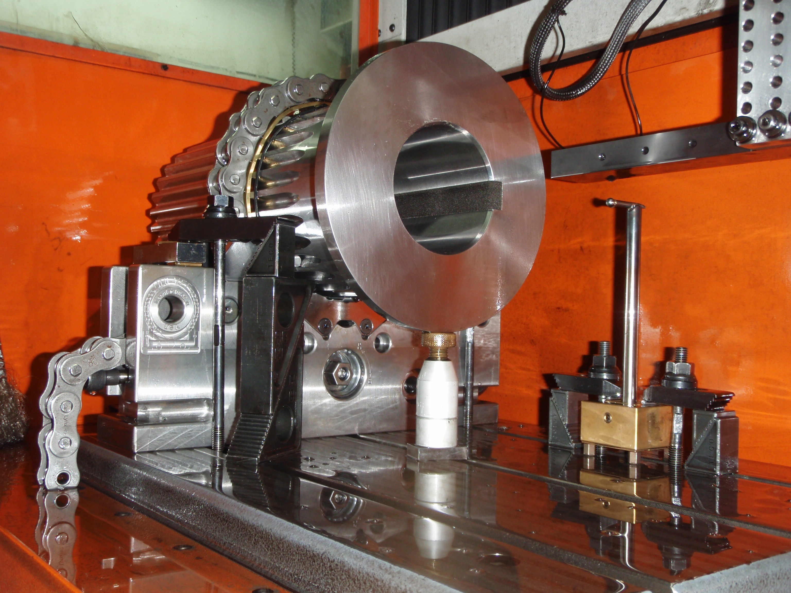 Economical solution introduced for flexible ‘V’ block fixturing image