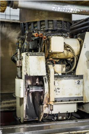 United Grinding rebuilds new productivity life into 45,000-hour machine image