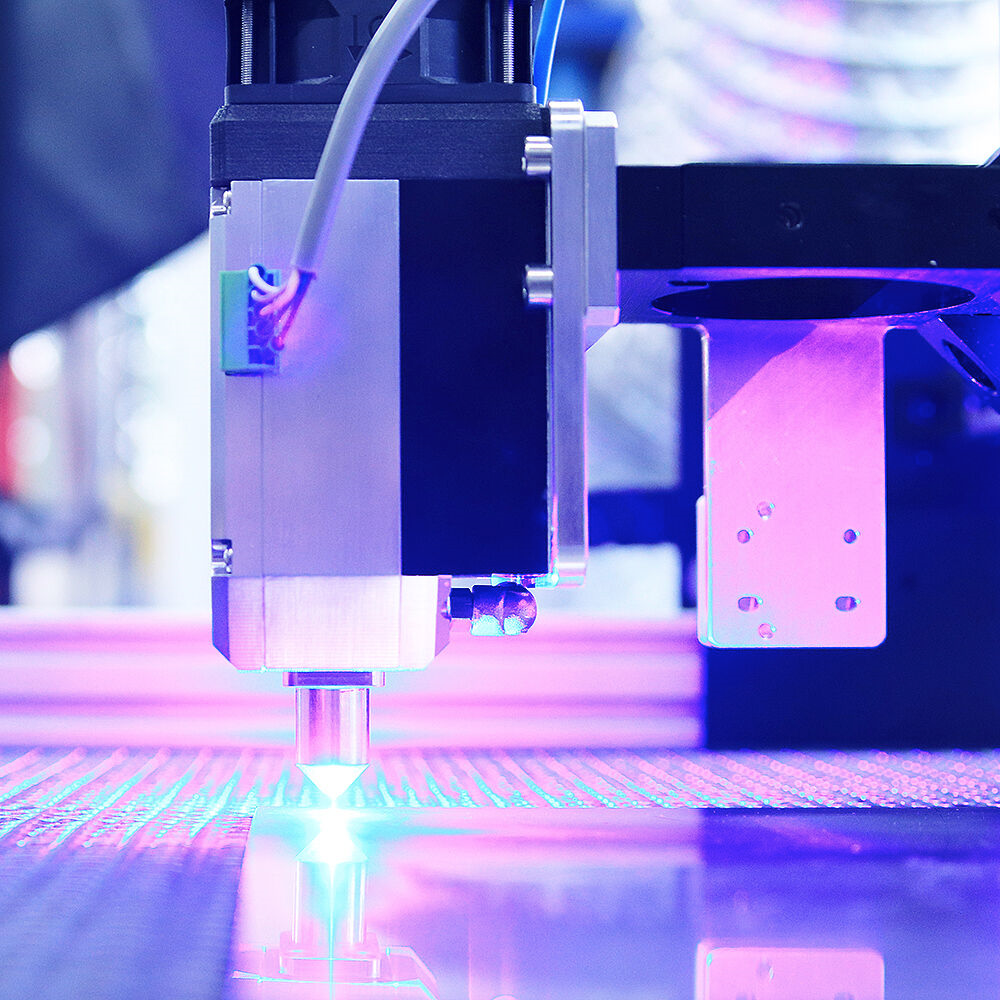 Compact laser heads drive industrial laser processing image