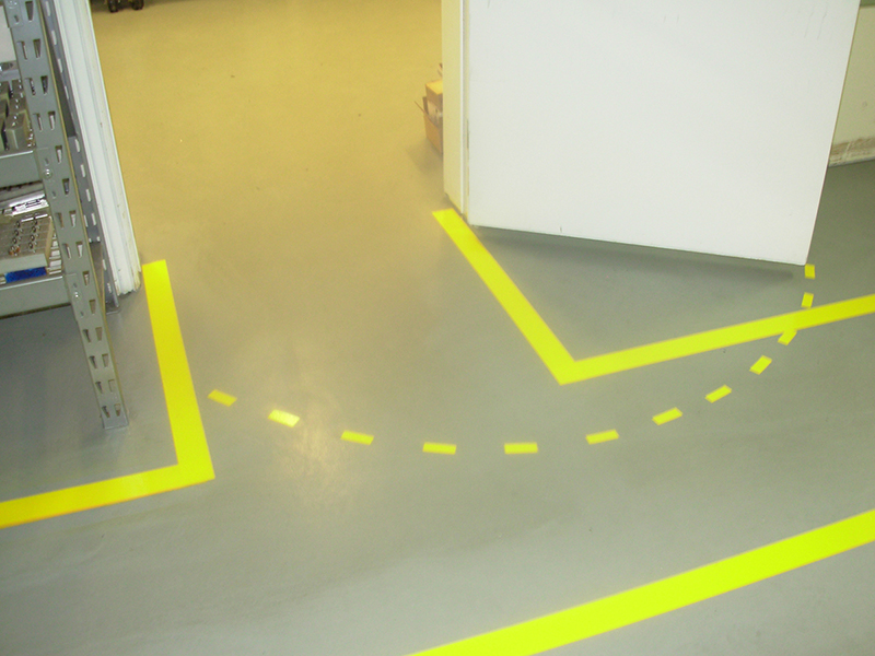 Direct behavior with smart floors