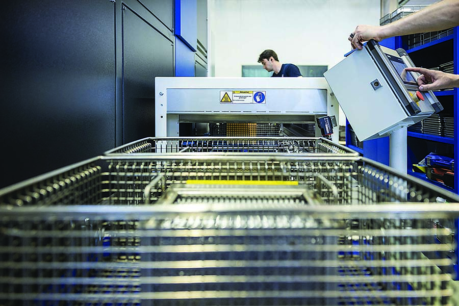 The EcoCcompact's Ultrasonics Plus feature complements conventional ultrasonic cleaning and ensures that contaminants are removed from complex interior part geometries.