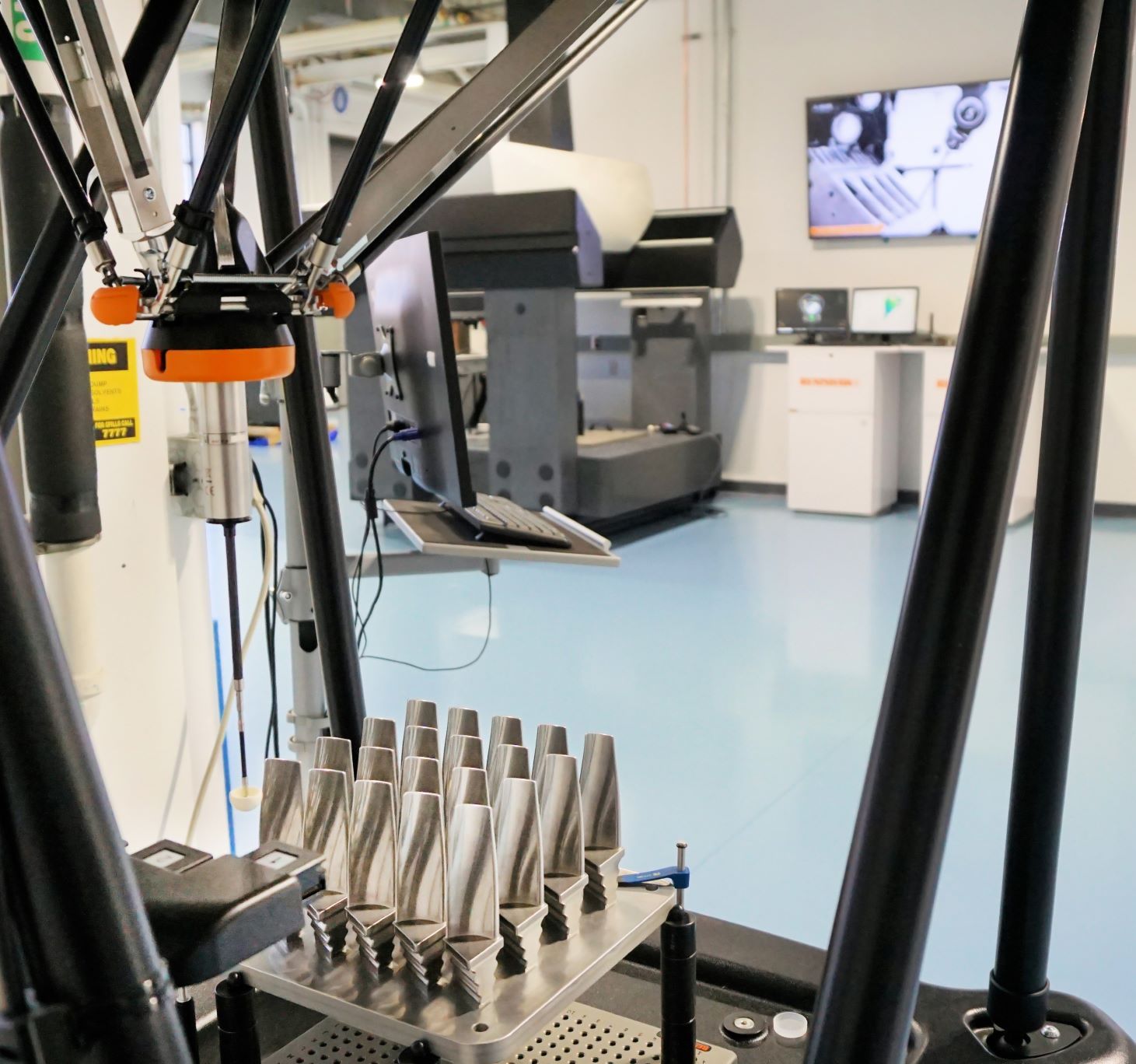 Renishaw and Connecticut tech center partner on training image