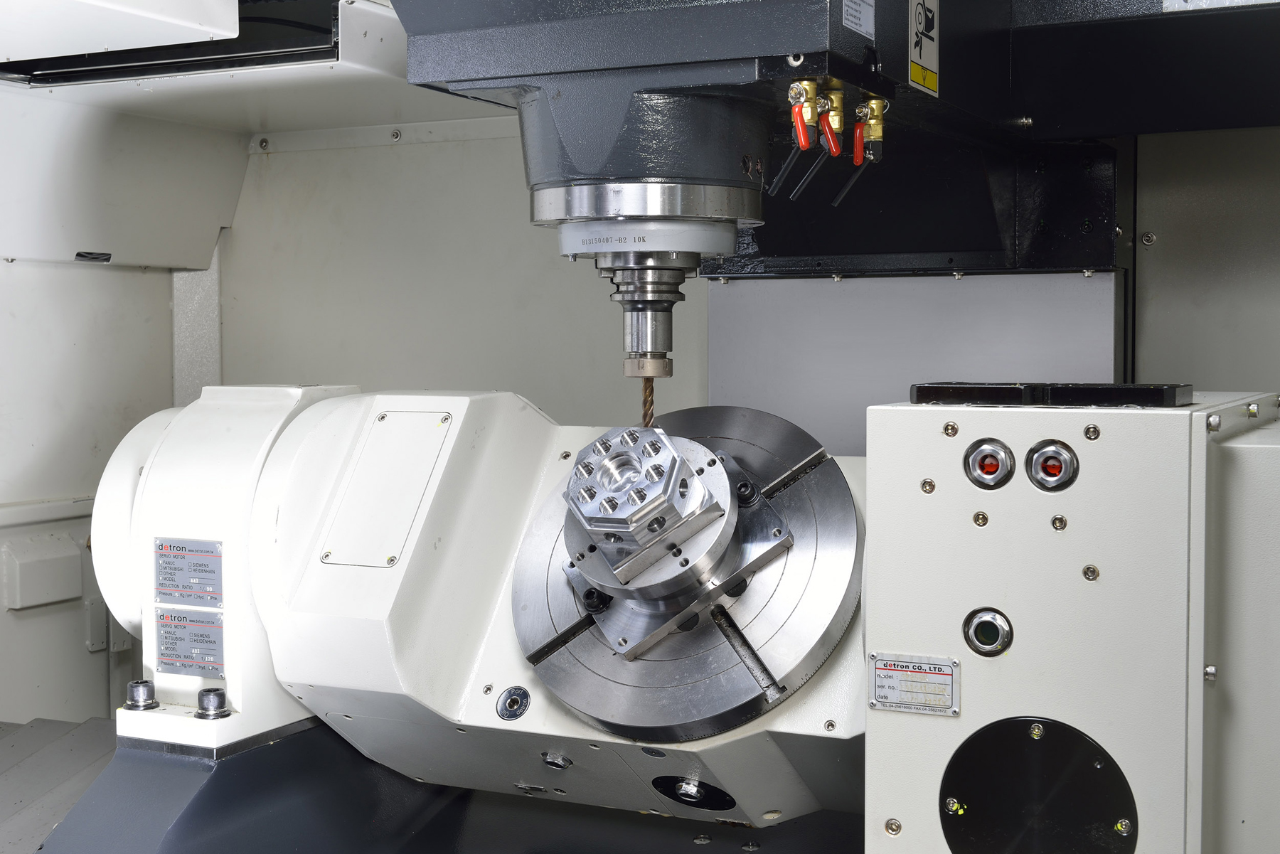 Image from QP5X 400 Vertical Machining Center
