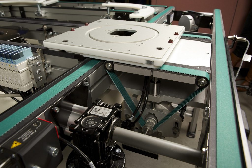 – 2200 Series Precision Move Pallet System