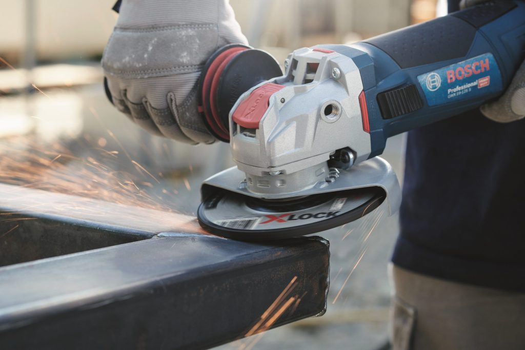 X LOCK – Metal Grinding