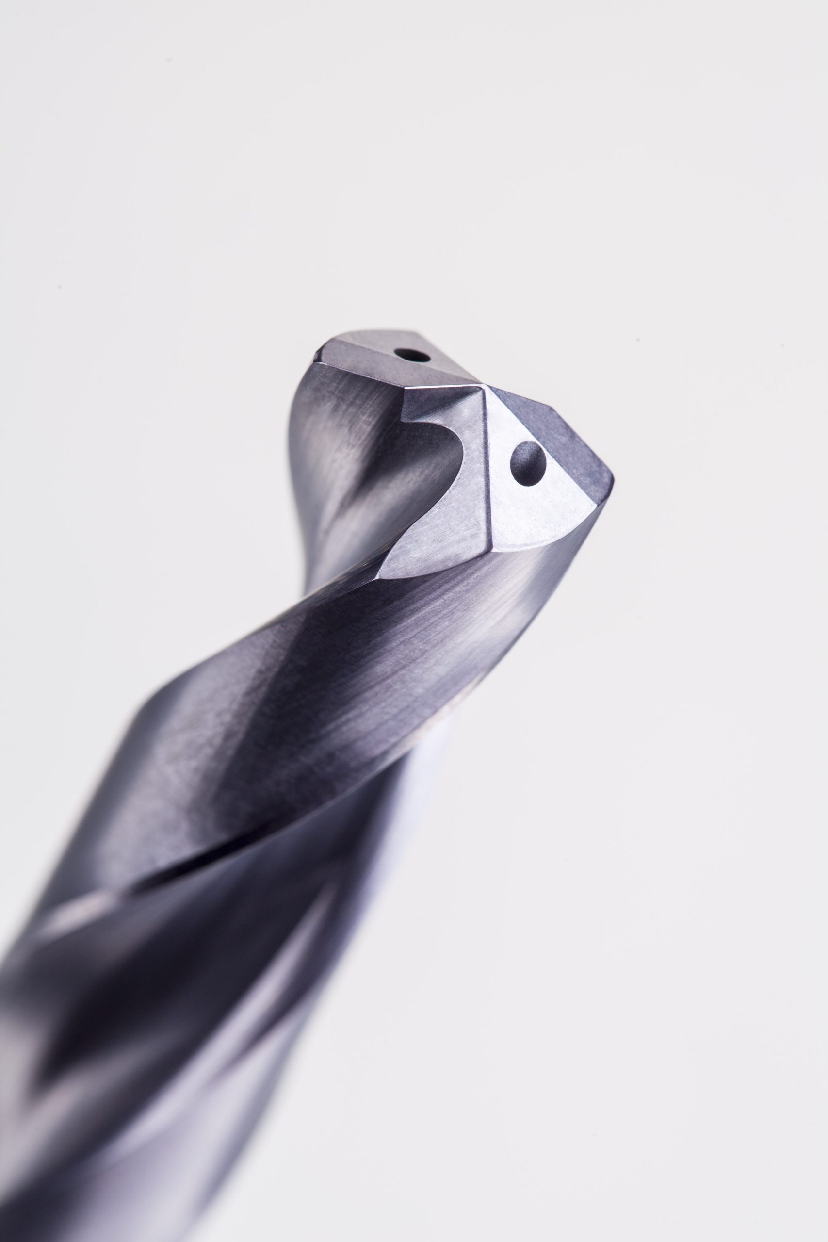 Machining stainless steel for aerospace applications